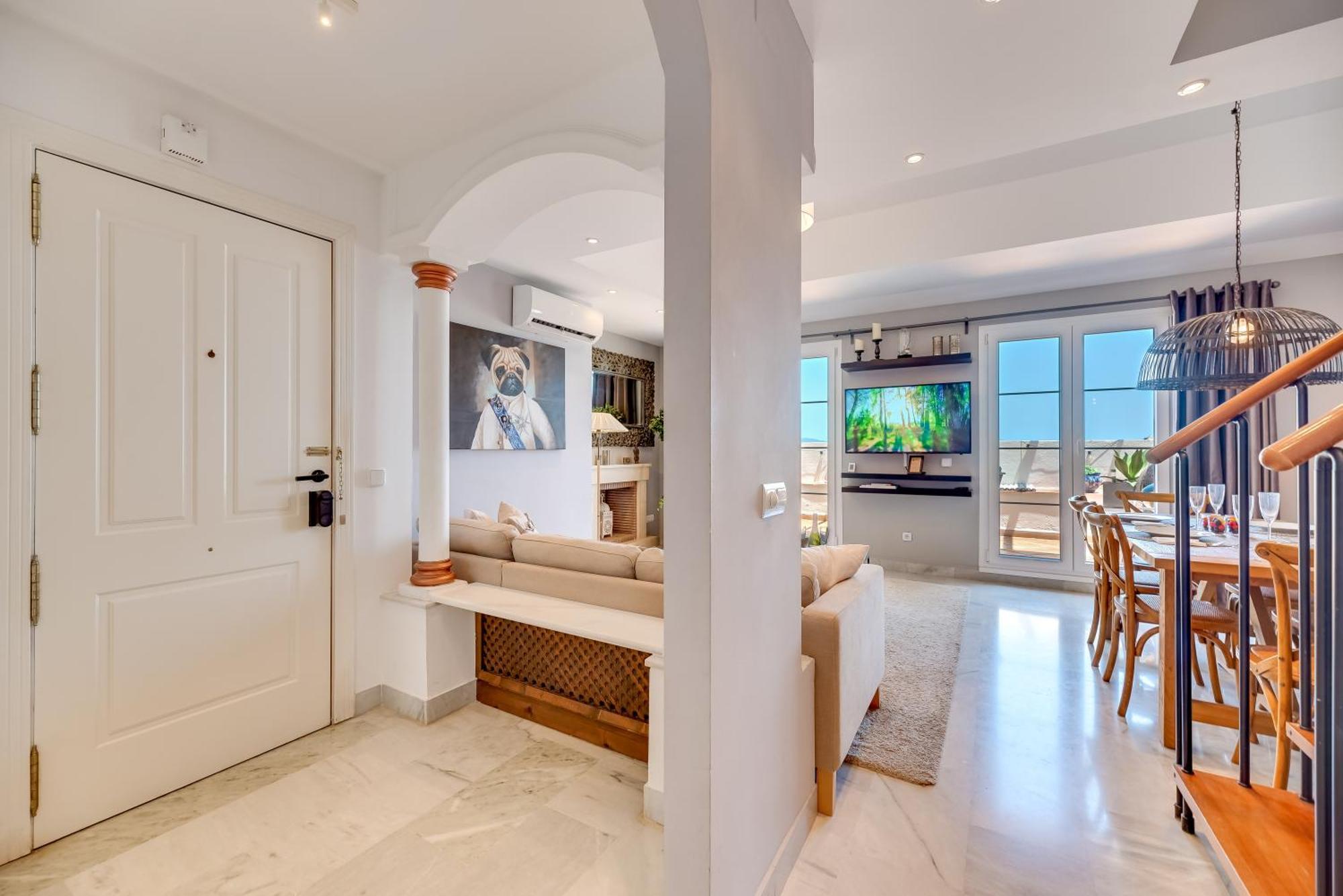 דירות מארבלה Elegant 2 Bdrm Penthouse With Bbq And Pools מראה חיצוני תמונה