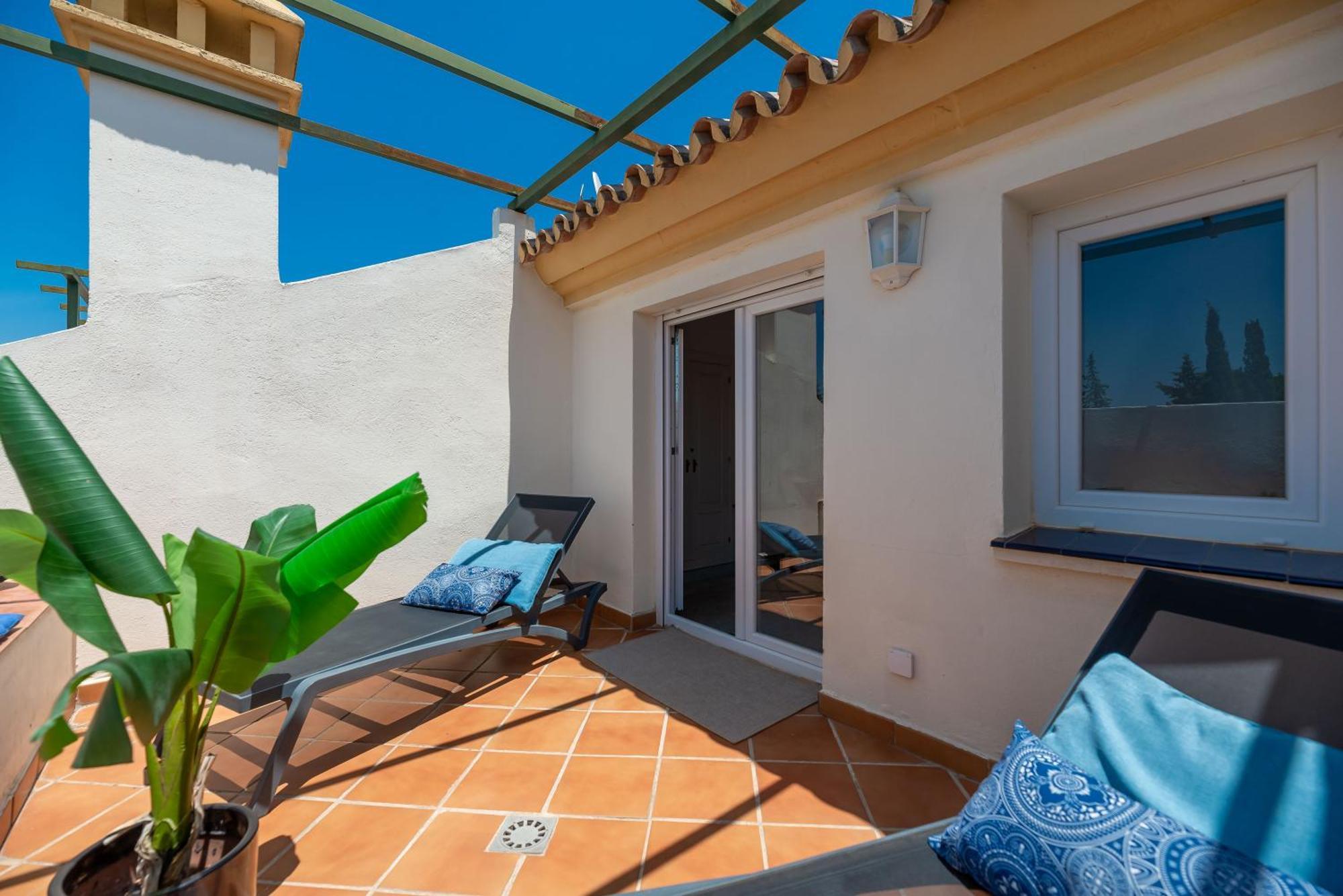 דירות מארבלה Elegant 2 Bdrm Penthouse With Bbq And Pools מראה חיצוני תמונה