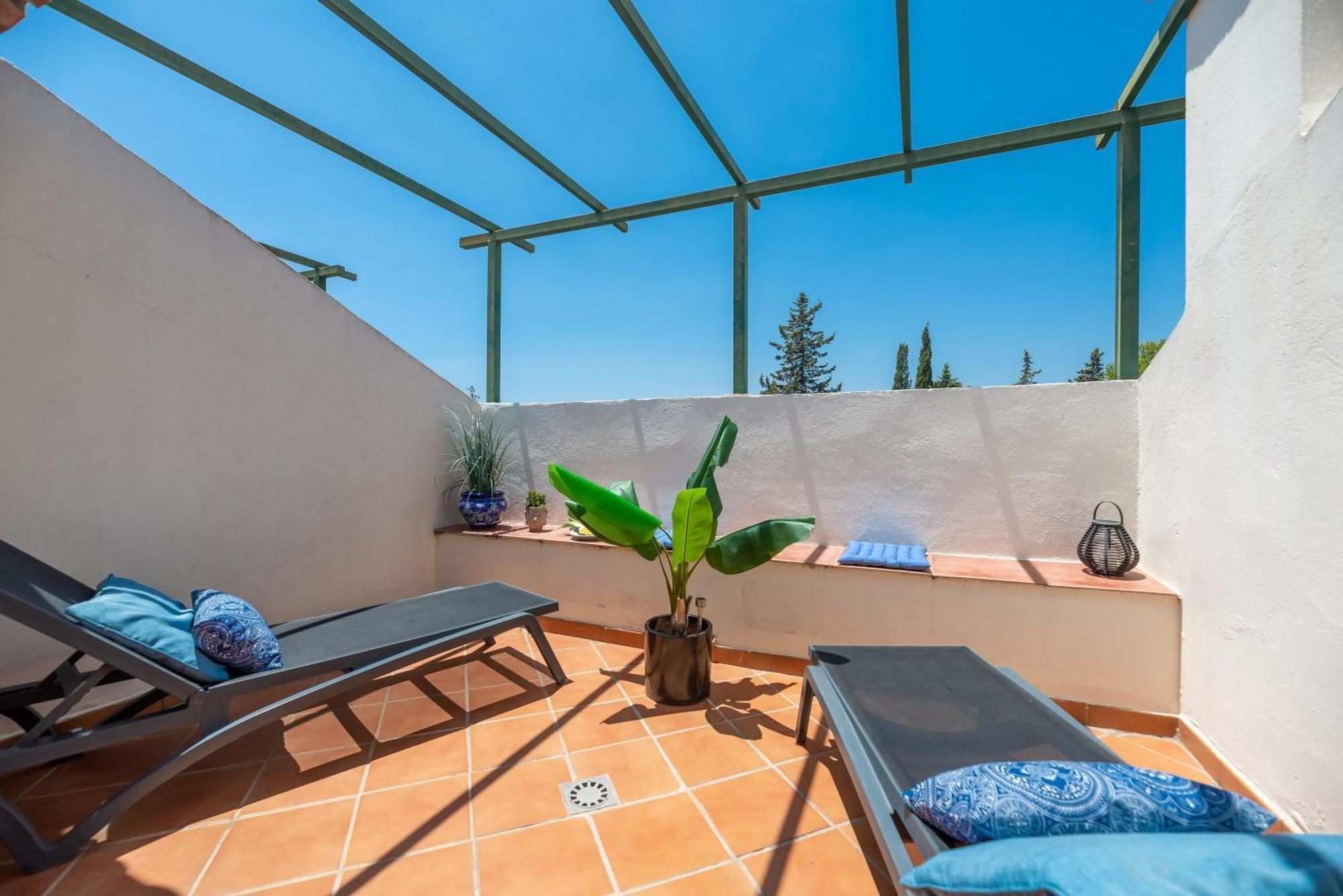 דירות מארבלה Elegant 2 Bdrm Penthouse With Bbq And Pools מראה חיצוני תמונה