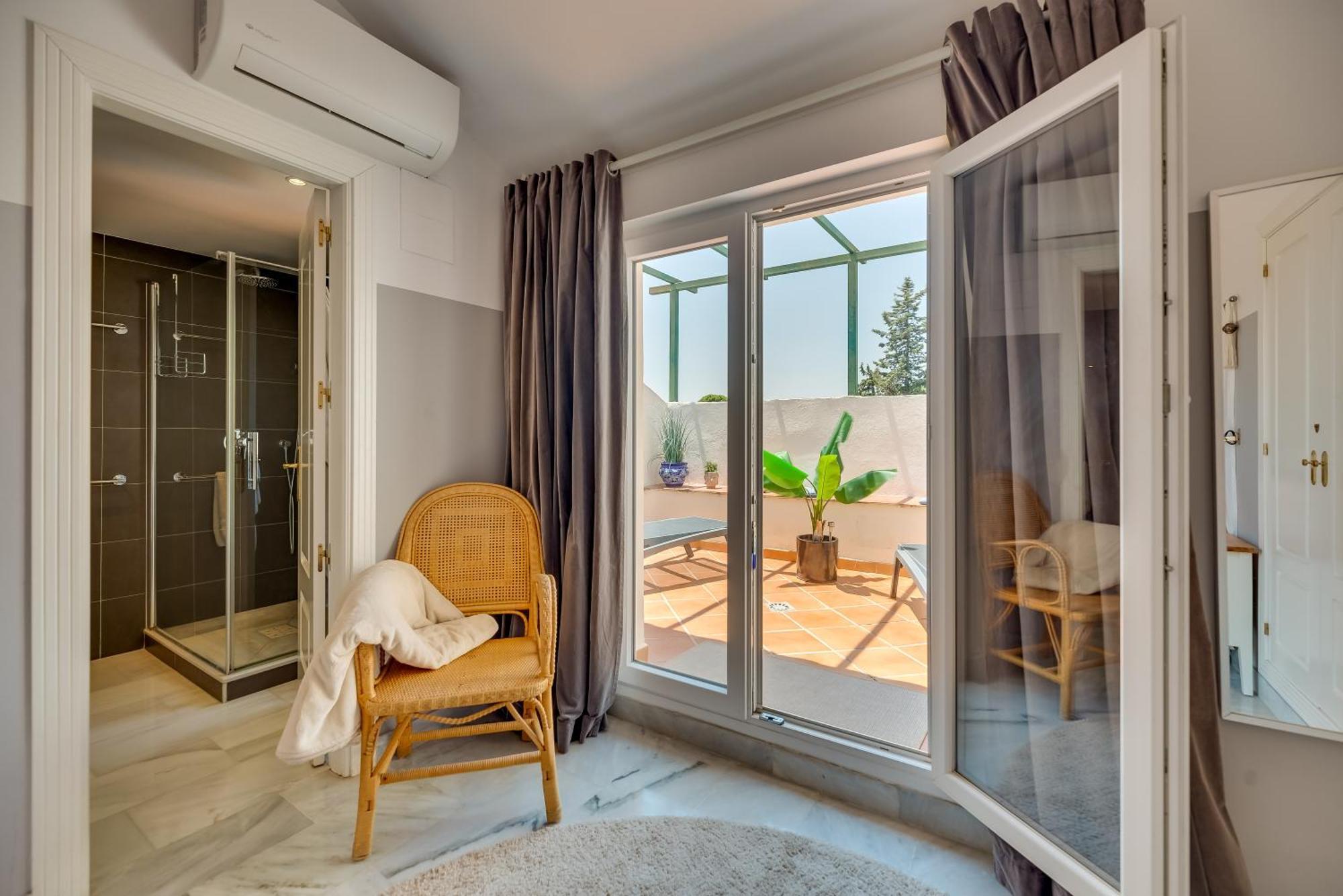 דירות מארבלה Elegant 2 Bdrm Penthouse With Bbq And Pools מראה חיצוני תמונה