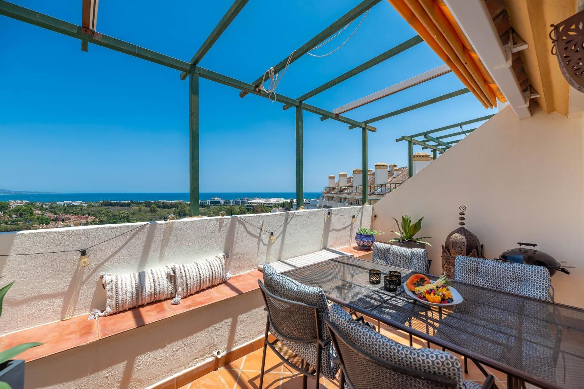 דירות מארבלה Elegant 2 Bdrm Penthouse With Bbq And Pools מראה חיצוני תמונה